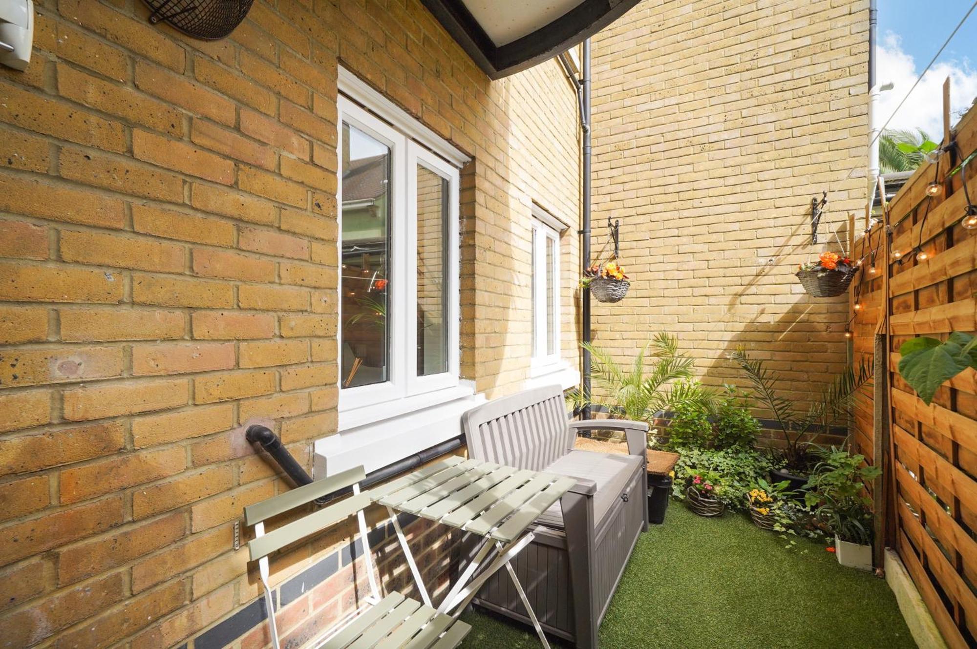 A Beautiful Stylish 2 Bedroom Apartment -City Of Londres Exterior foto
