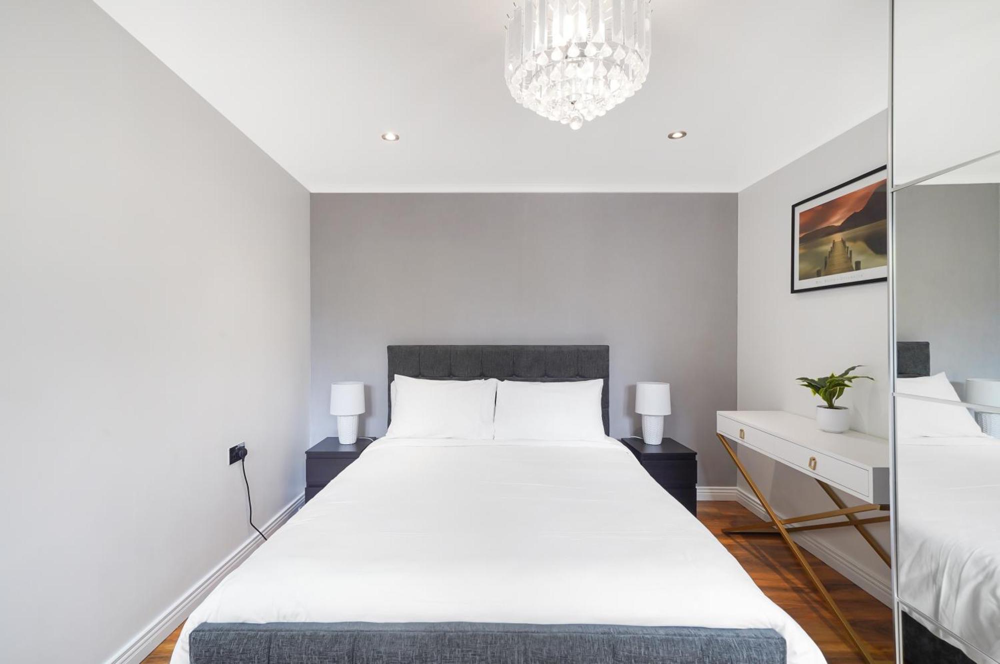 A Beautiful Stylish 2 Bedroom Apartment -City Of Londres Exterior foto